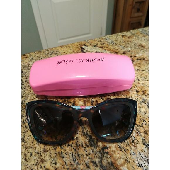 Womens Betsey Johnson Sunglasses Save The Drama Blue Brown Tortoise 55-21-140 main image 11